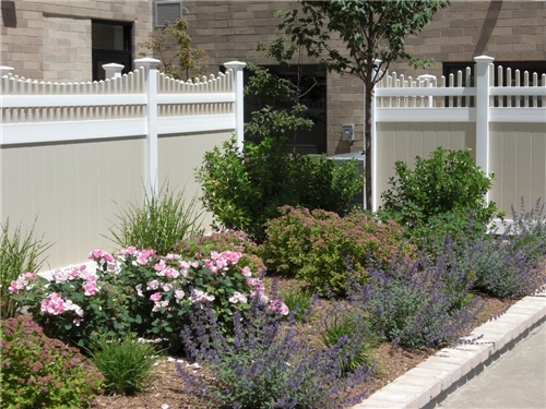 Tongue & Groove Panels Topped with Concave Victorian Picket